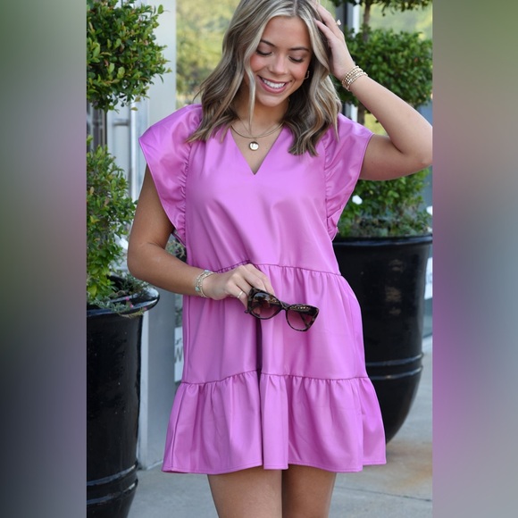 Buddy Love Ronnie Ruffle Short Dress Magenta Size XS Oversized - Picture 2 of 9